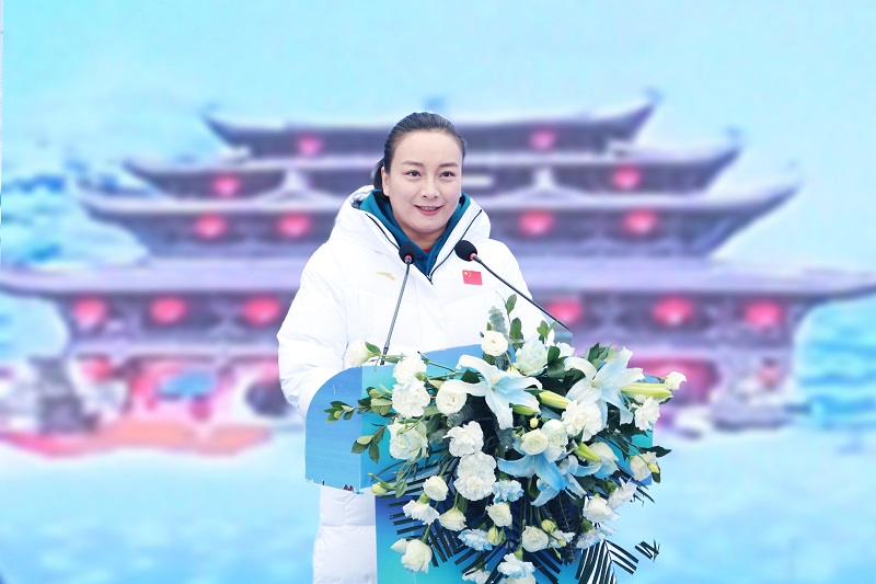 李妮娜发出倡议.jpg