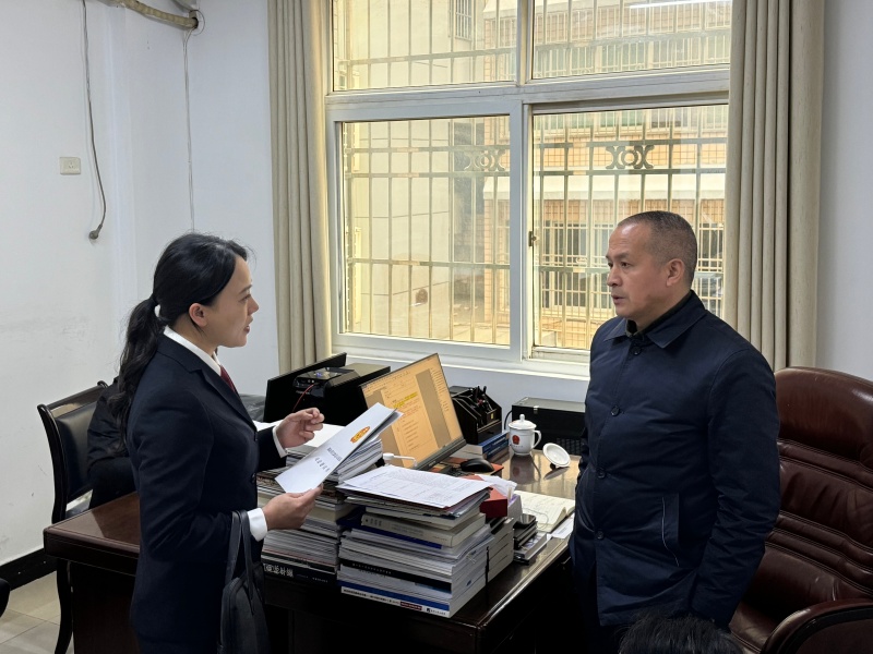 2024年“3·15国际消费者权益日”当天，宣恩法院送达首份知识产权司法建议书.jpg