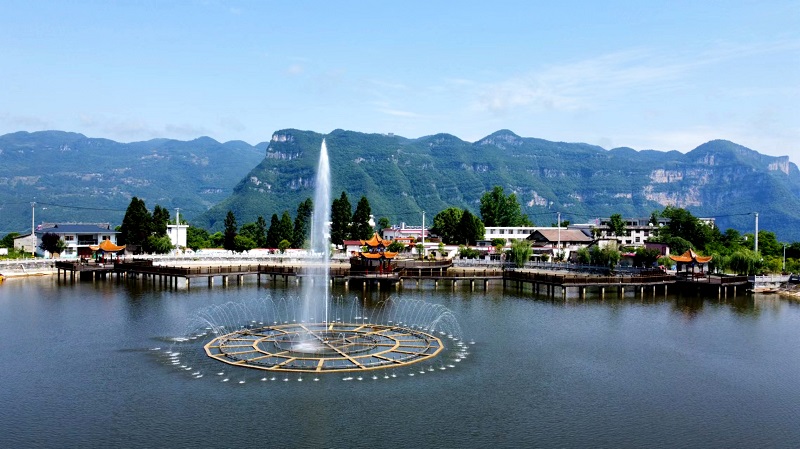 美丽宜居的红土乡村.jpg