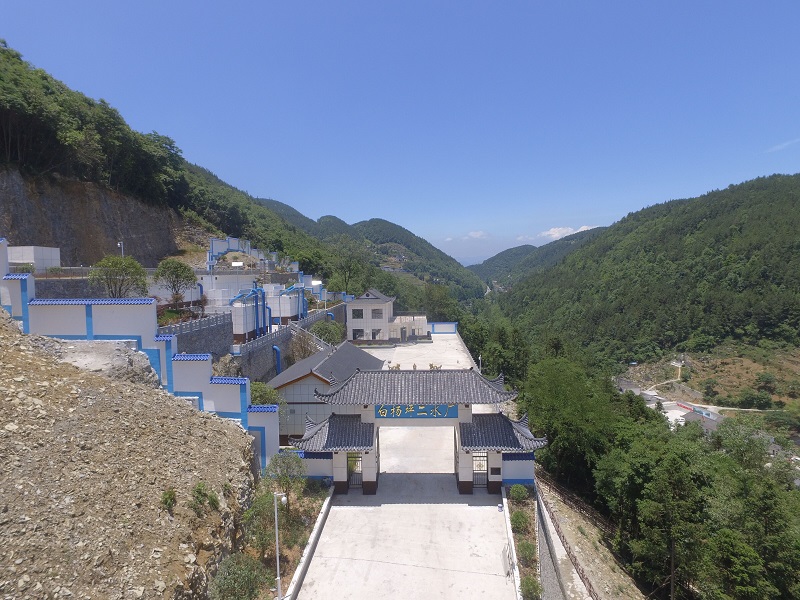 湖北省农村供水规范化示范水厂白杨坪二水厂.jpg