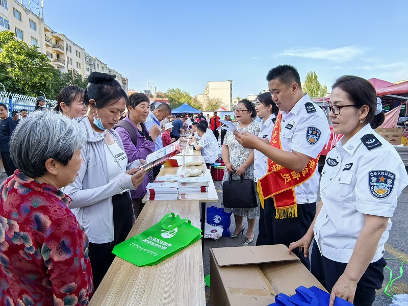 霍尔果斯2.jpg