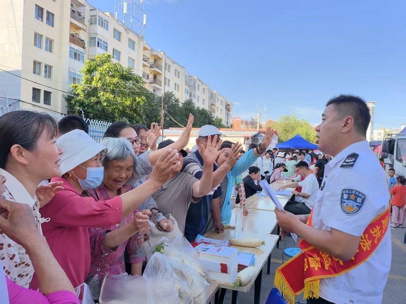 霍尔果斯3.jpg