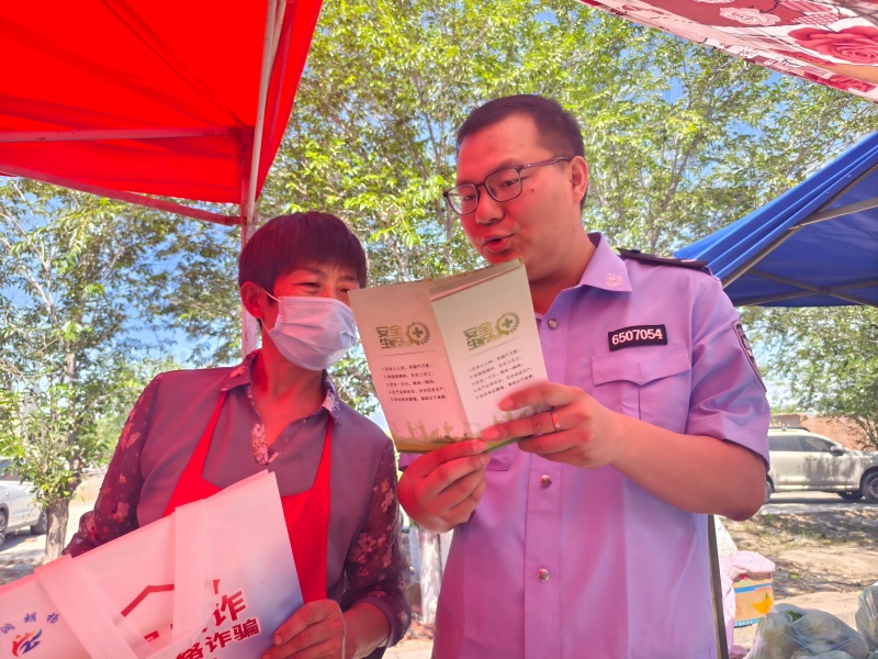 安全生产知识宣传进小区(1).jpg