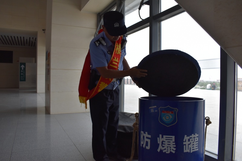 检查安防器材(1).jpg