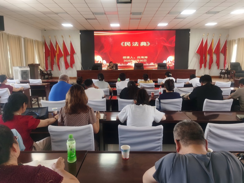 授课现场3(1).jpg