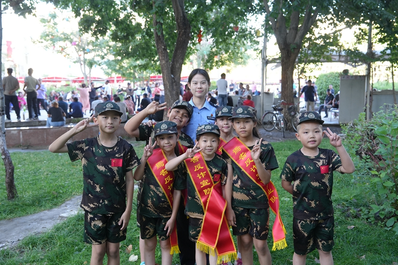040955213zjr.JPG