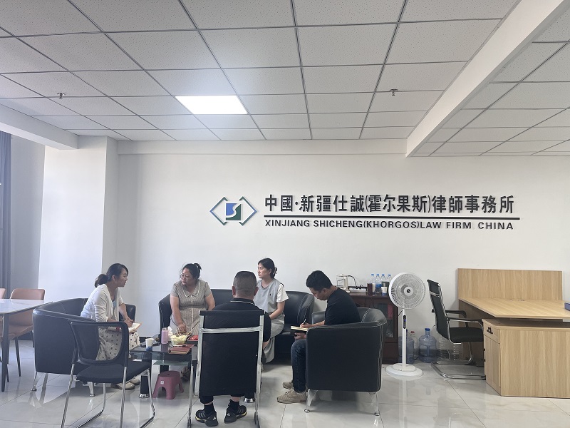 霍尔果斯市1.jpg
