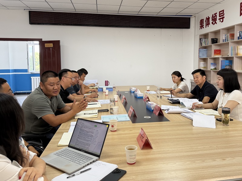 调研组在特克斯县就规范涉企行政执法检查专项行动进行座谈交流.jpg