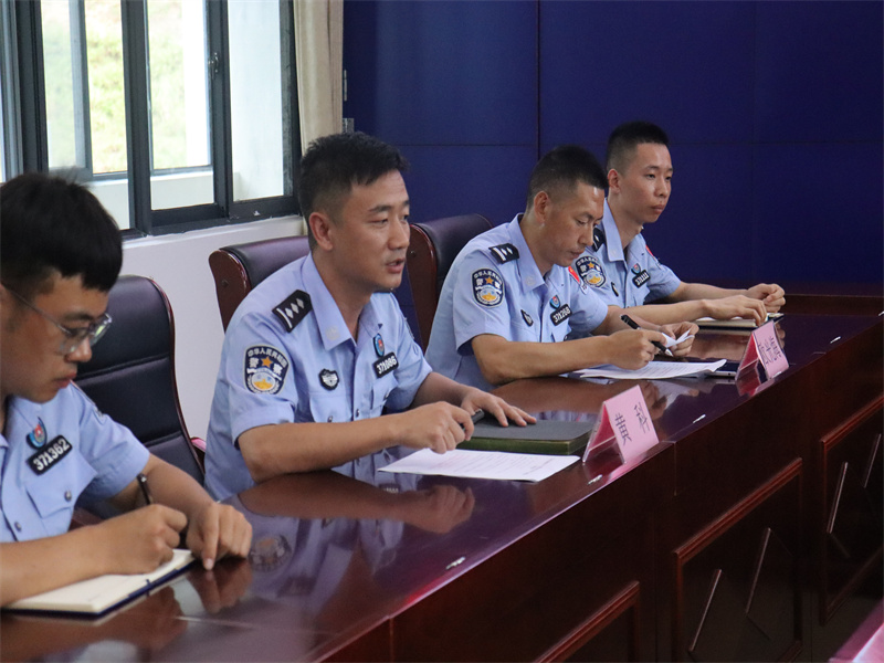 党支部书记黄科同志讲话.JPG